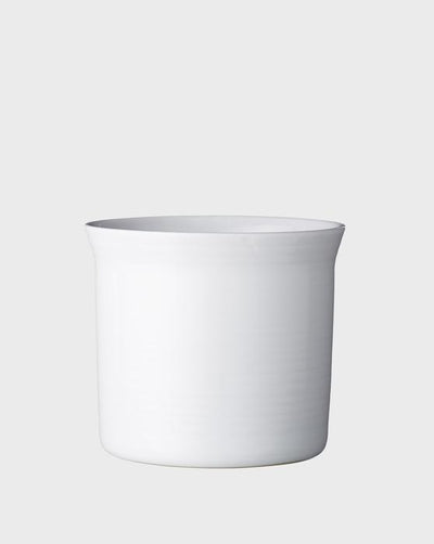 Wave Pot (medium, soft white)